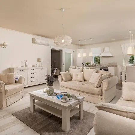Villa Marija Klara Ripenda Kras